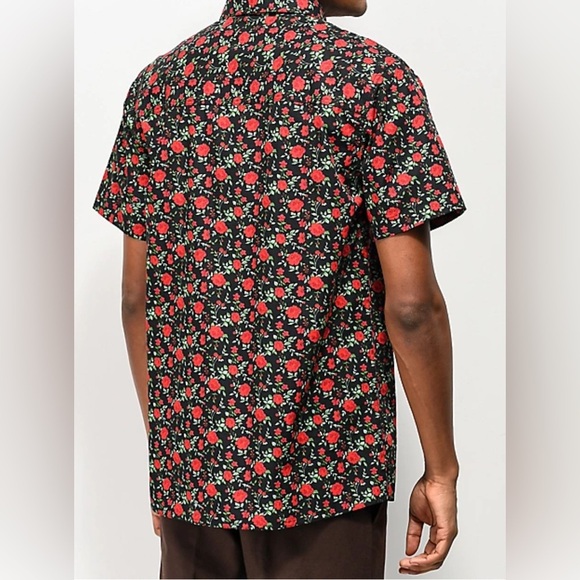 Empyre Tate Roses Black & Red Short Sleeve Button Up Shirt - Picture 6 of 8